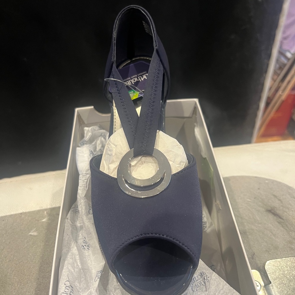 Sandals (navy) new with tags